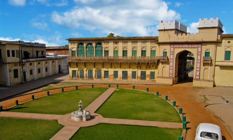 Varanasi Tour Package with Ramnagar